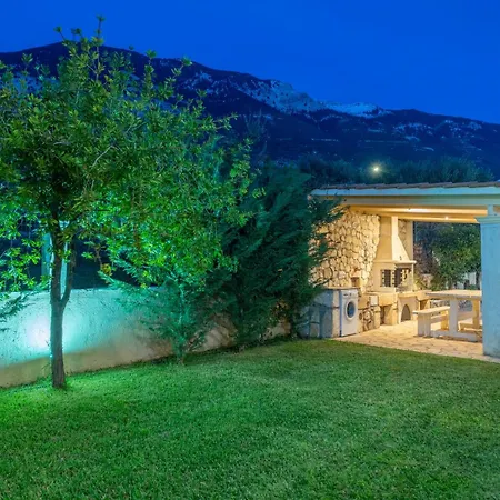 Eleftheria Apartment *